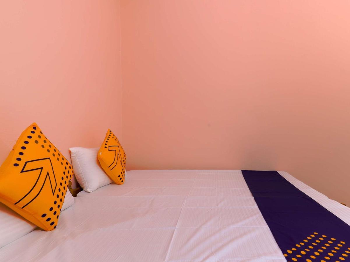 Oyo New Mubarak Tourist Home Panmana Buitenkant foto
